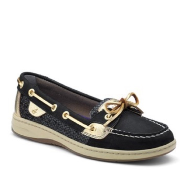 Sperry Shoes - Sperry Angelfish Boat Shoe In size 9